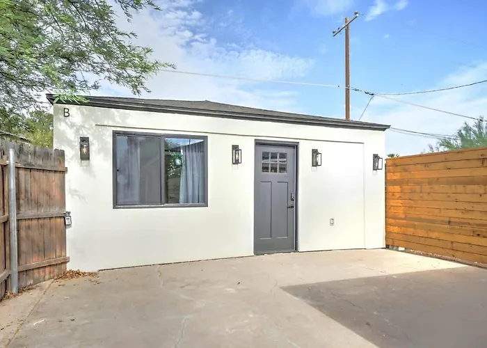 Private Casita Near Banner, Downtown & Airport Phoenix