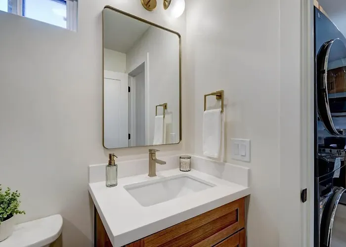 Private Casita Near Banner, Downtown & Airport Holiday home Phoenix
